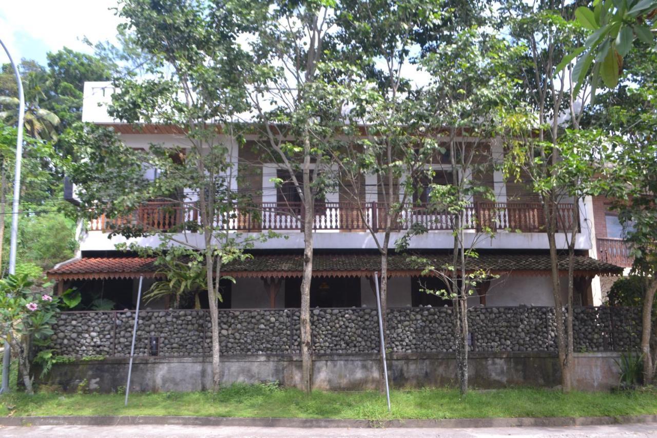Hotel Batukaras Kalaras Buitenkant foto