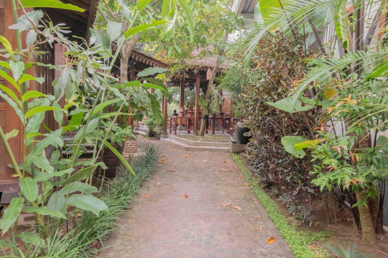 Hotel Batukaras Kalaras Buitenkant foto