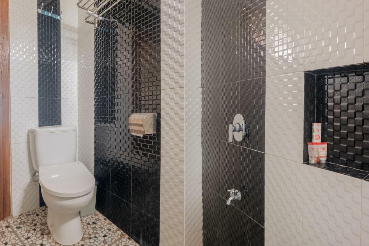 Hotel Batukaras Kalaras Buitenkant foto